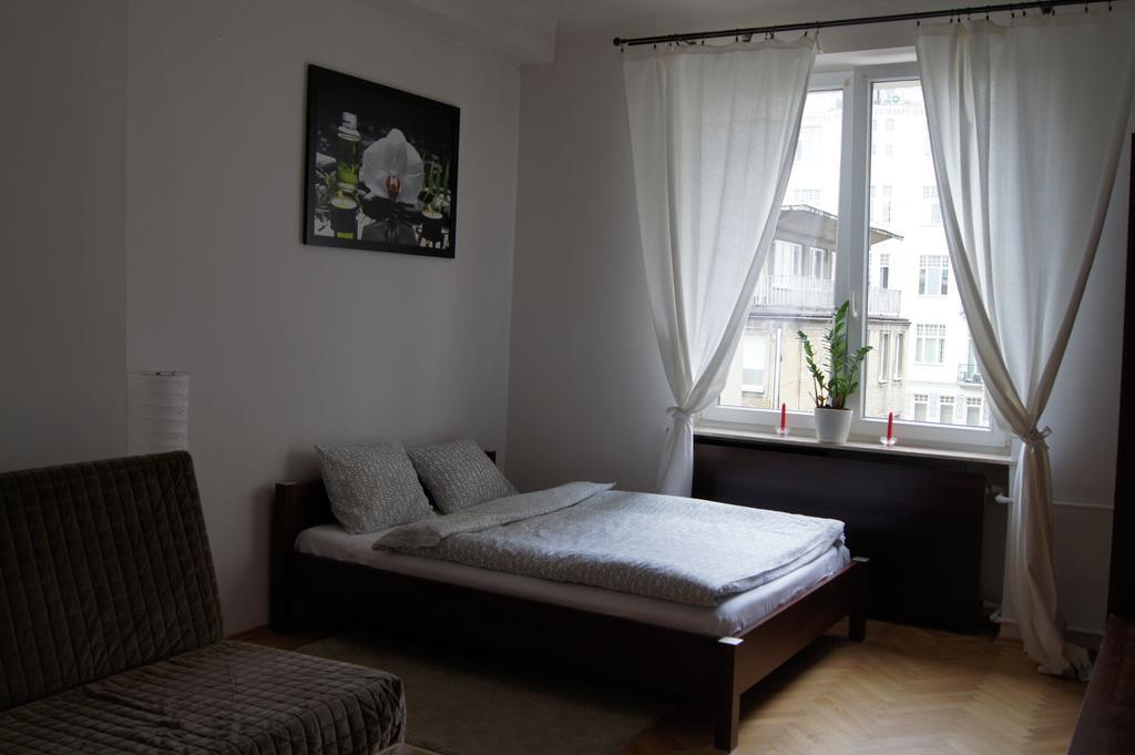 Krucza By Rental Apartments Varsovia Exterior foto