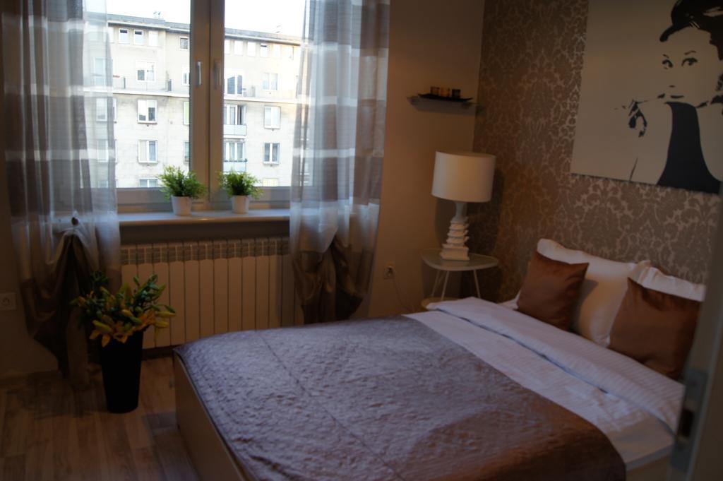 Krucza By Rental Apartments Varsovia Exterior foto